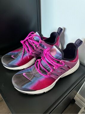 RARE Nike Presto W7
